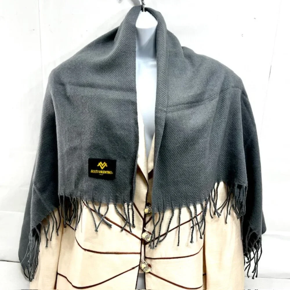 New in Bag MOLTI VALENTINO Italy Scarf Men/Women 100% Wool, Gray Fringed 68